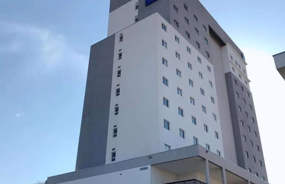 Summit Suites Hotel - Pindamonhangaba-1