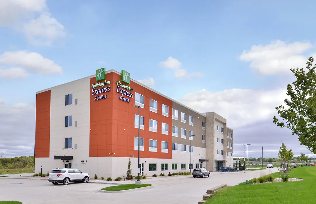 Holiday Inn Express & Suites - Kansas City - Lee'S Summit By Ihg-1