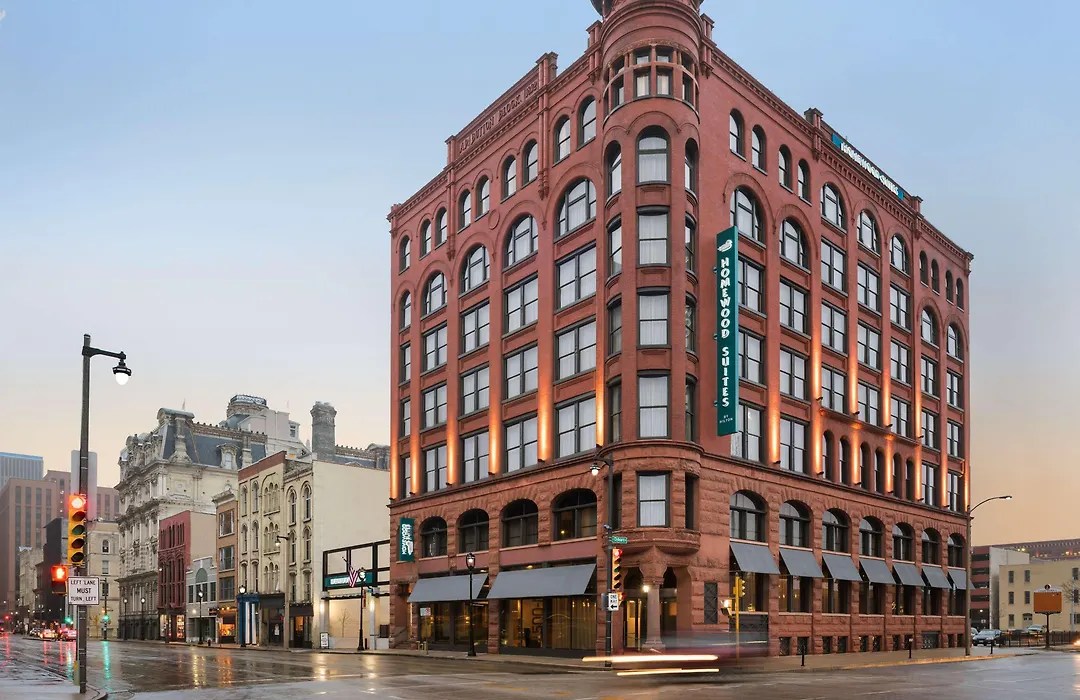 Homewood Suites By Hilton Milwaukee Downtown-1