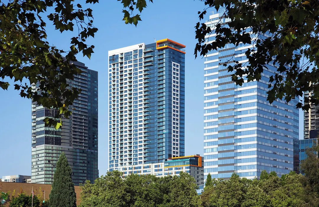 W Bellevue-1