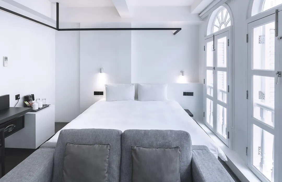 Hotel Mono-1
