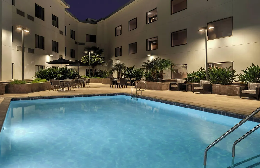 Courtyard By Marriott Redwood City-1