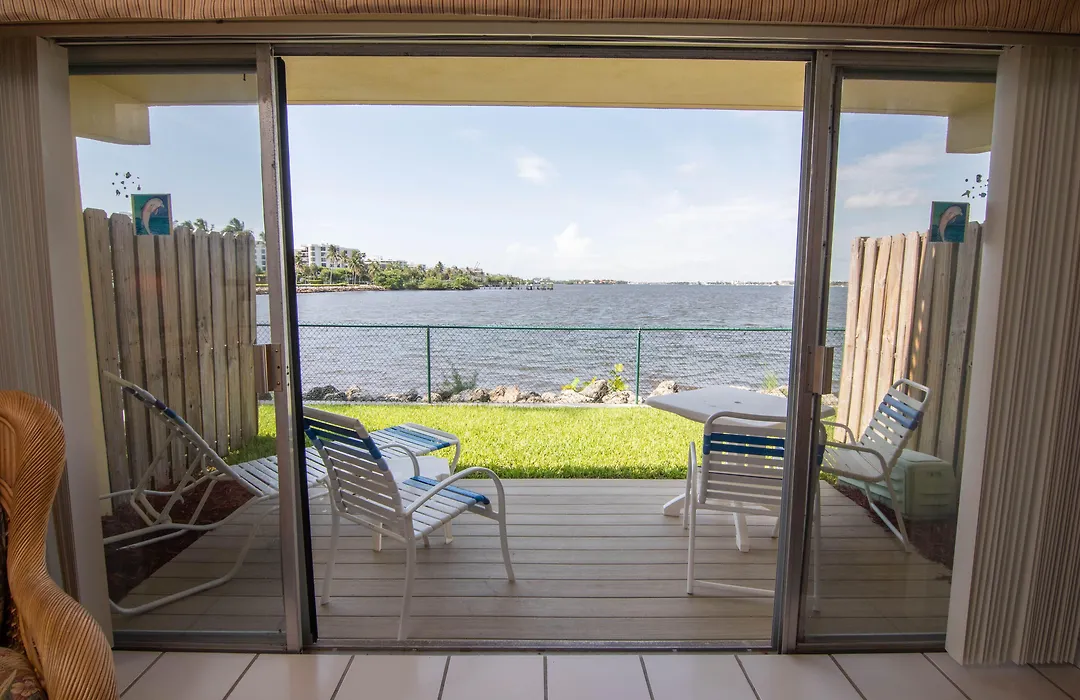 Palm Beach Resort-1
