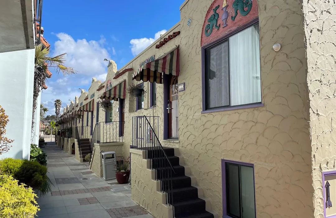 Capitola Venetian Vacation Rentals-1