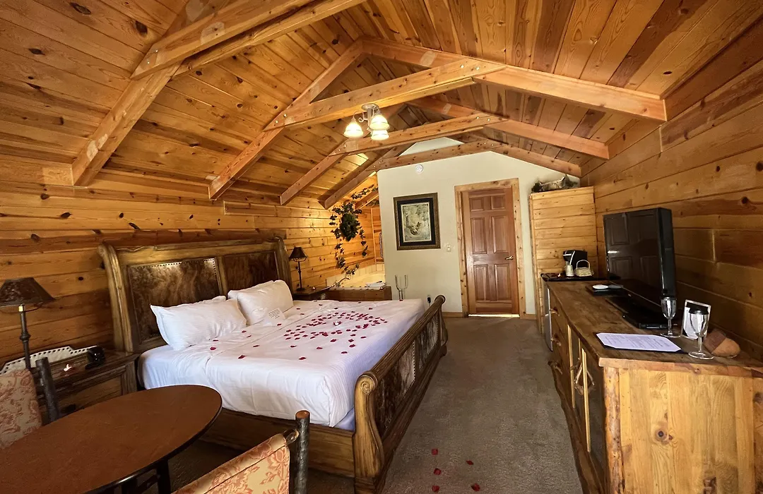 Alaskan Inn And Spa-1