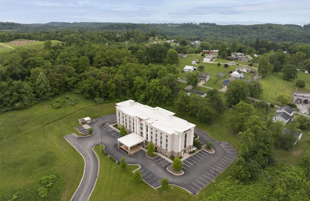 Hampton Inn Fairmont-1