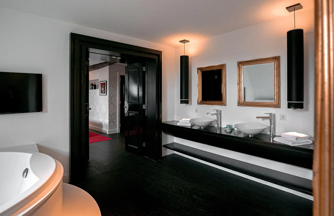 Le Theatre-1