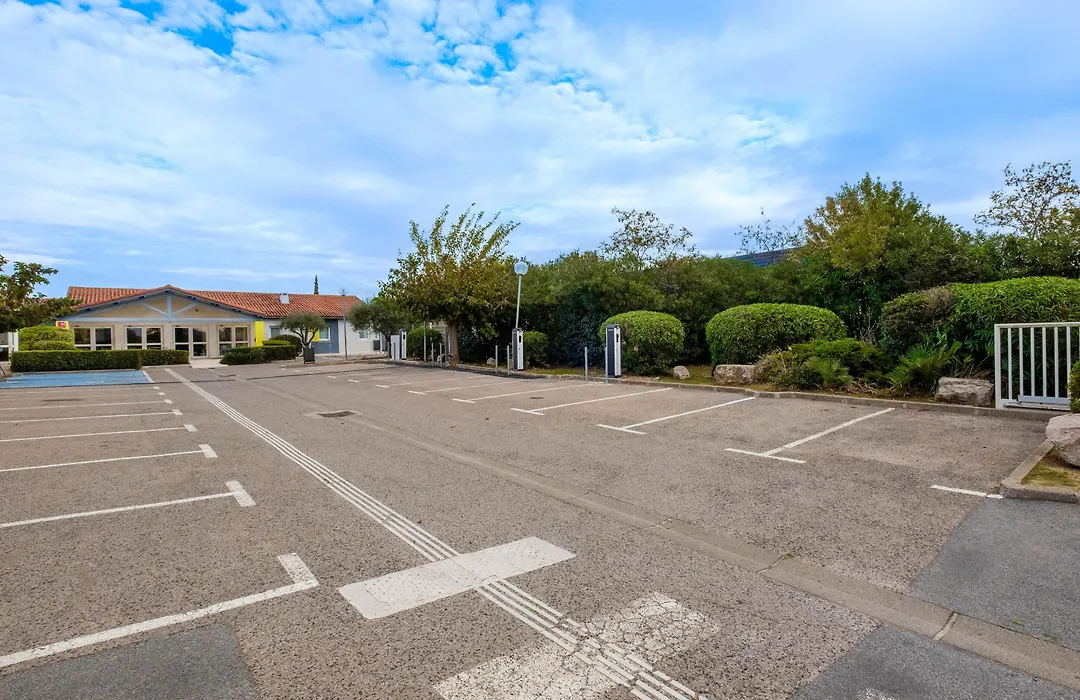 B&B HOTEL FREJUS Puget-sur-Argens-1