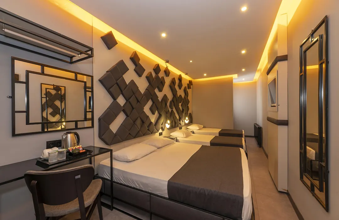 White Palace Hotel-1