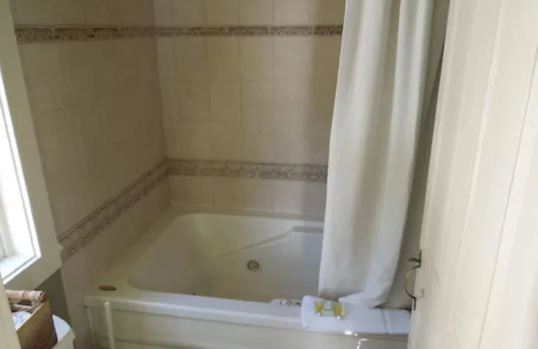Admiral Farragut Inn-1