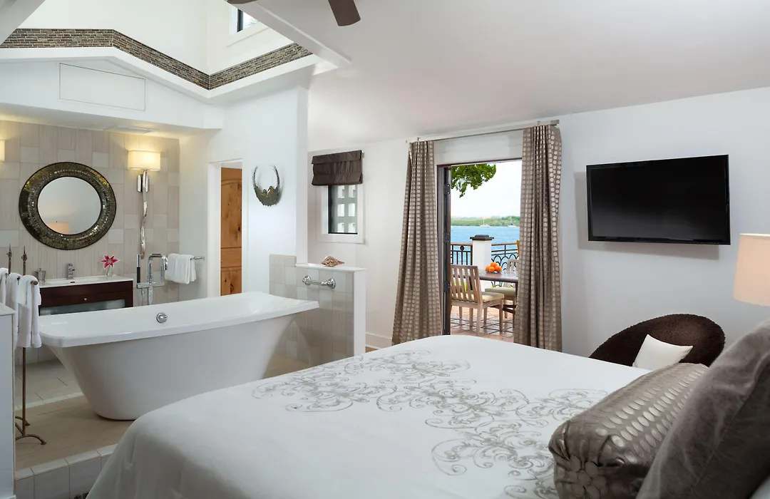 Black Dolphin Inn-1