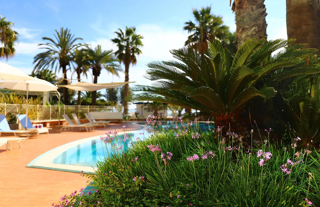 Smeraldo Suites & Spa-1