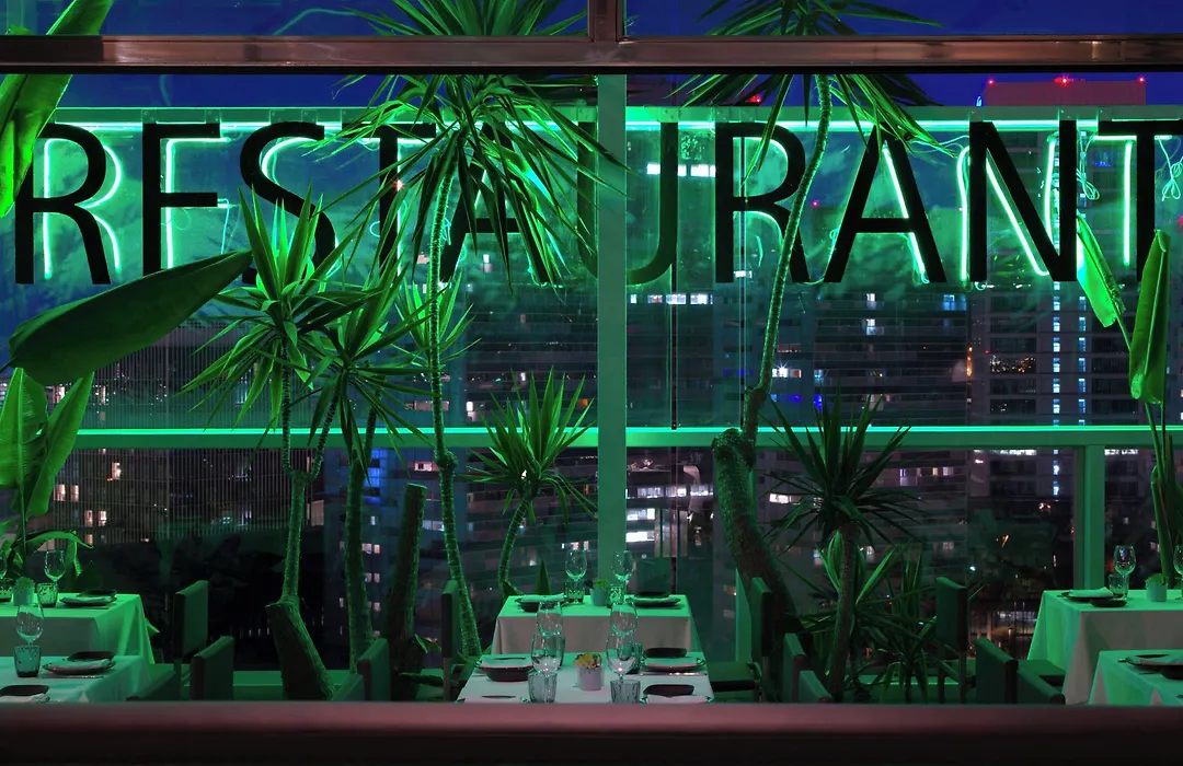 Renaissance Barcelona Fira Hotel-1