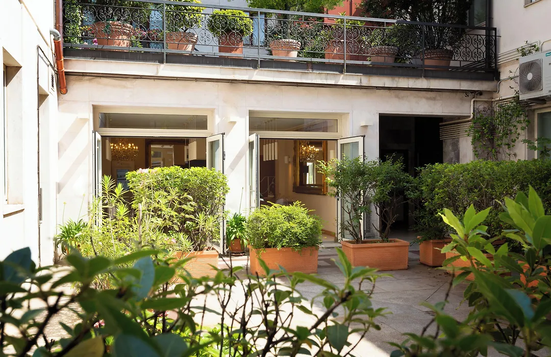 La Castellana Loft Hotel-1