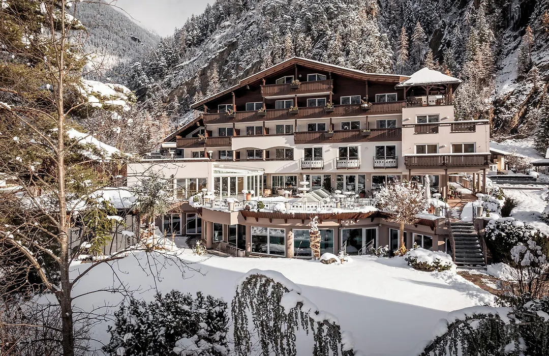 Hotel Rita-1