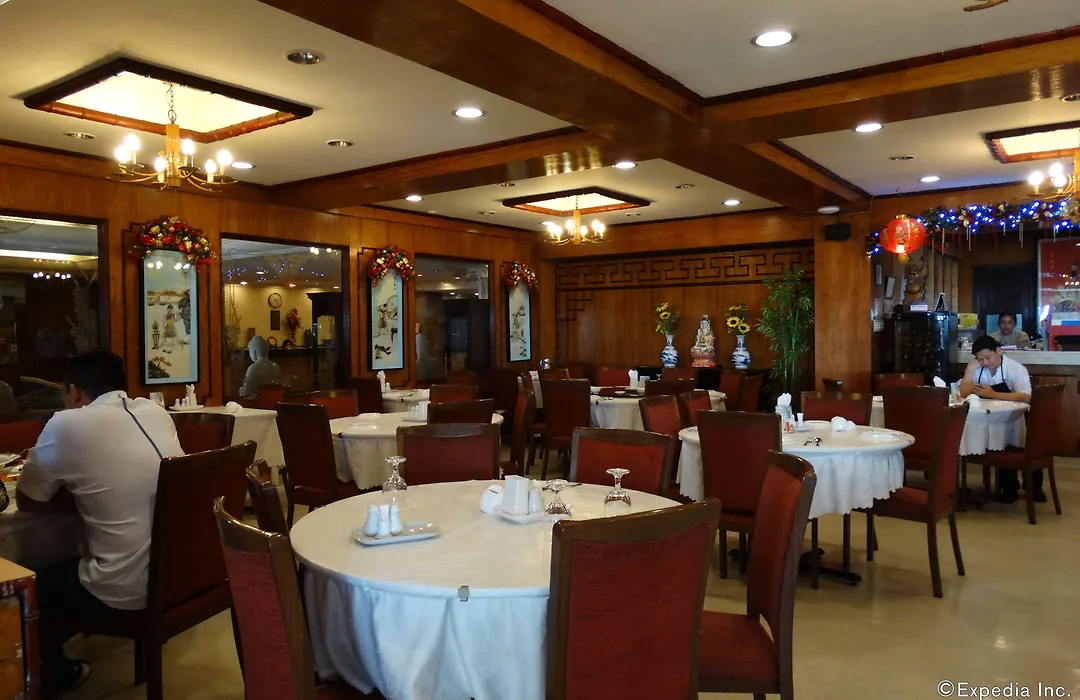 The Aloha Hotel-1