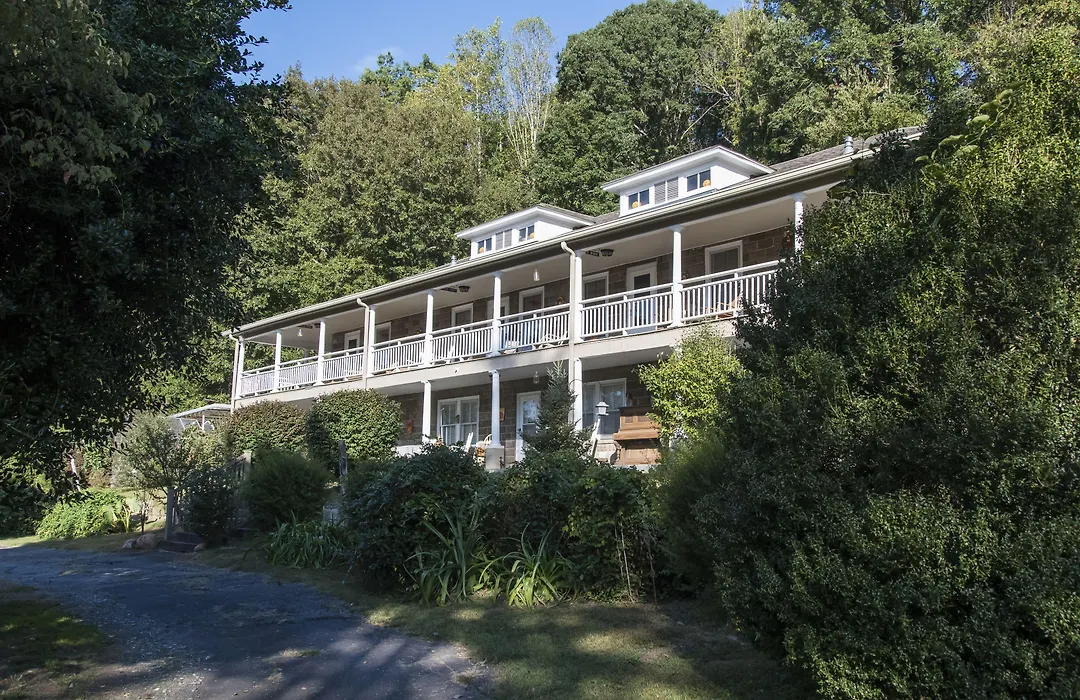 Calhoun House Inn & Suites-1