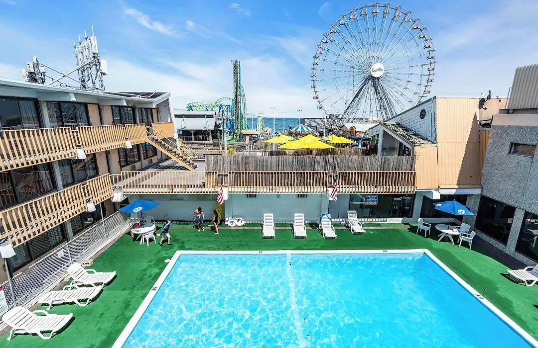 Aztec Ocean Resort-1