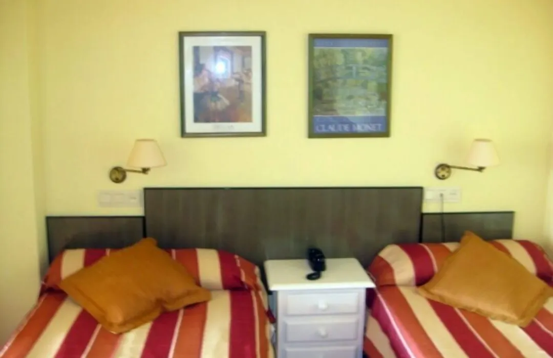 Apartahotel Aguadulce-1