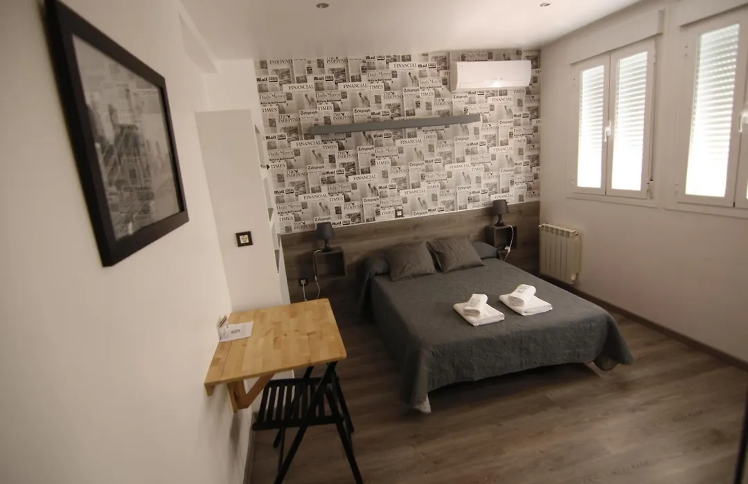 Hostal MH Fuencarral-1