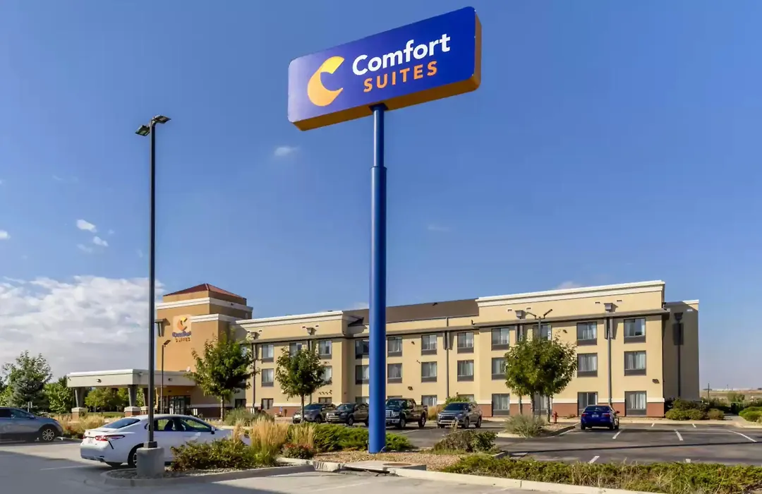 Comfort Suites Longmont-1