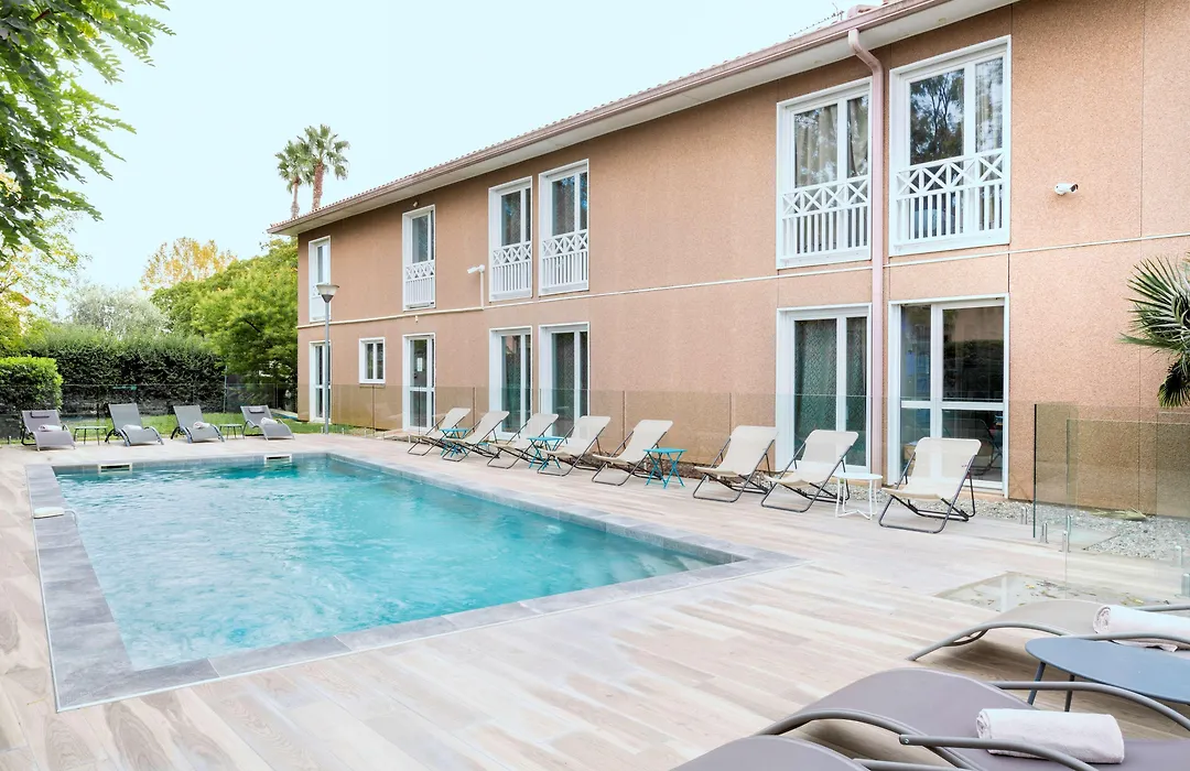 Best Western Plus Hyères Côte D'Azur-1
