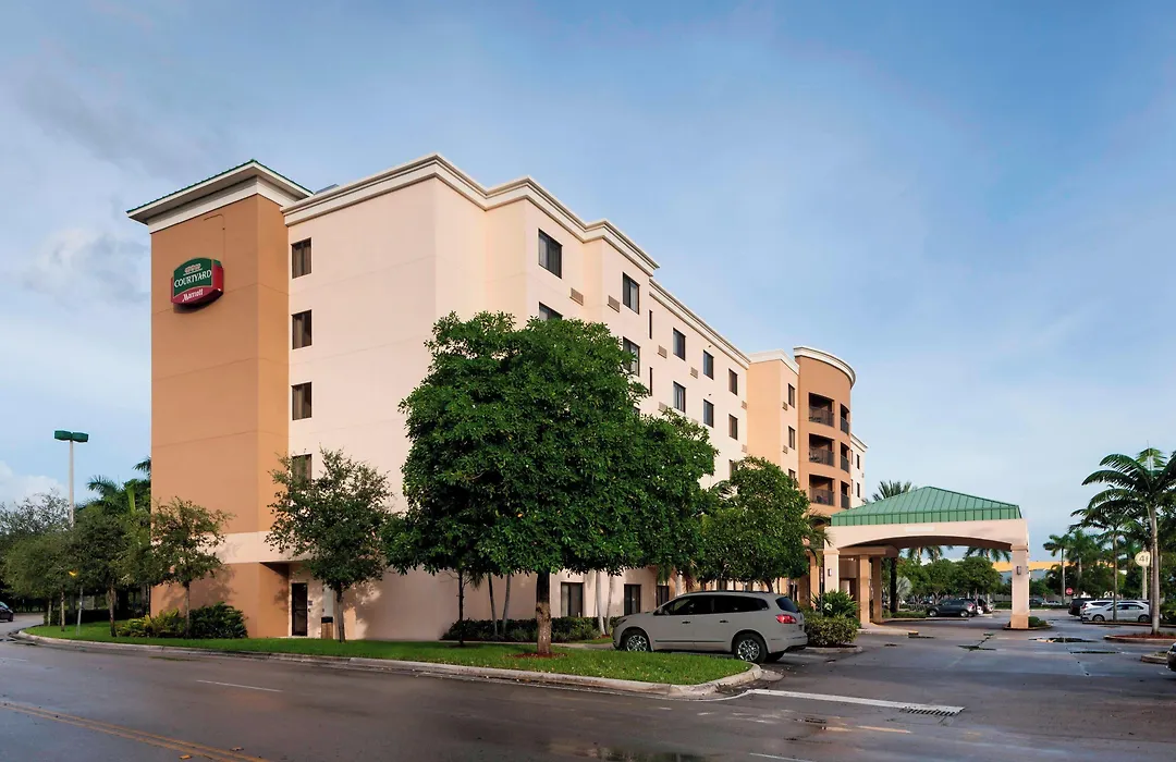 Courtyard By Marriott Miami At Dolphin Mall-1