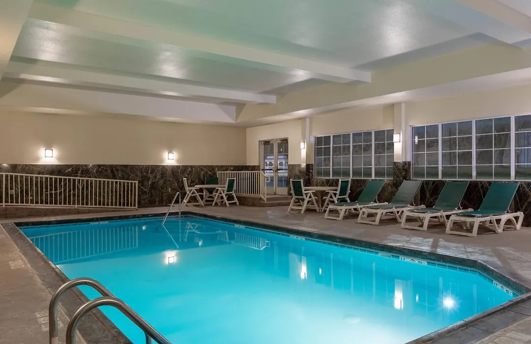 La Quinta By Wyndham Dodge City-1