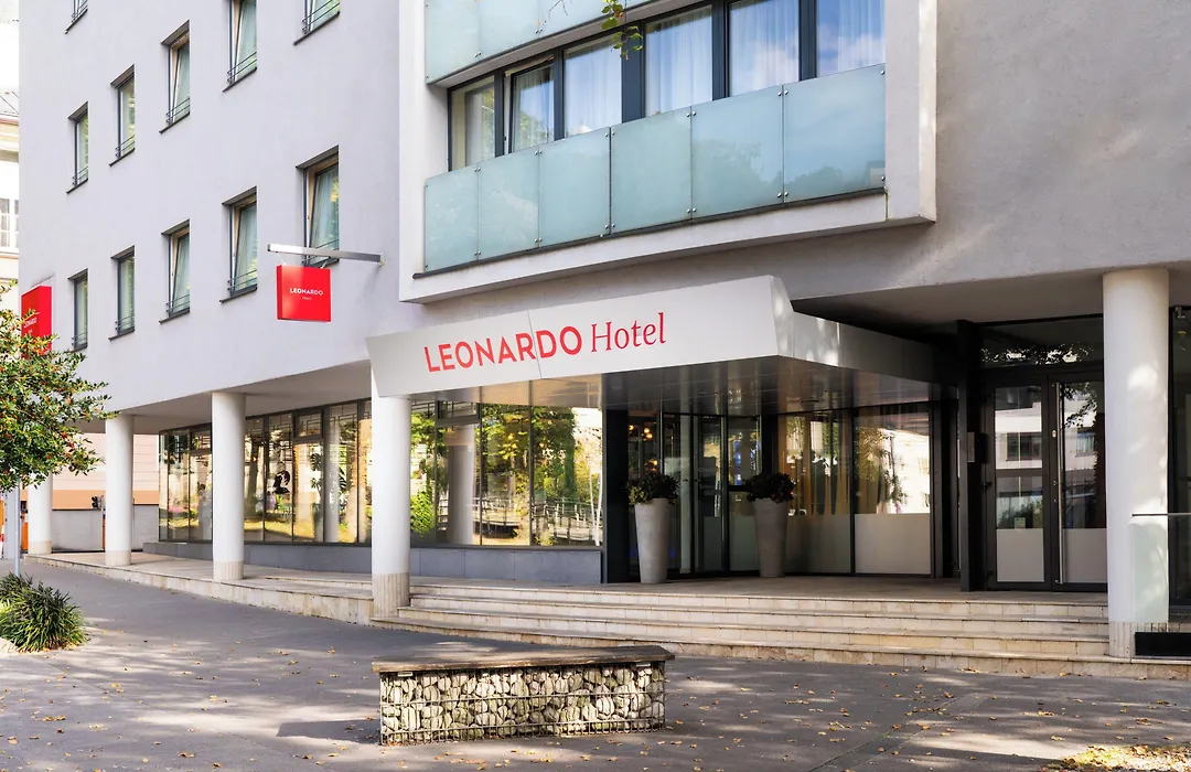 Leonardo Hotel Salzburg City Center-1