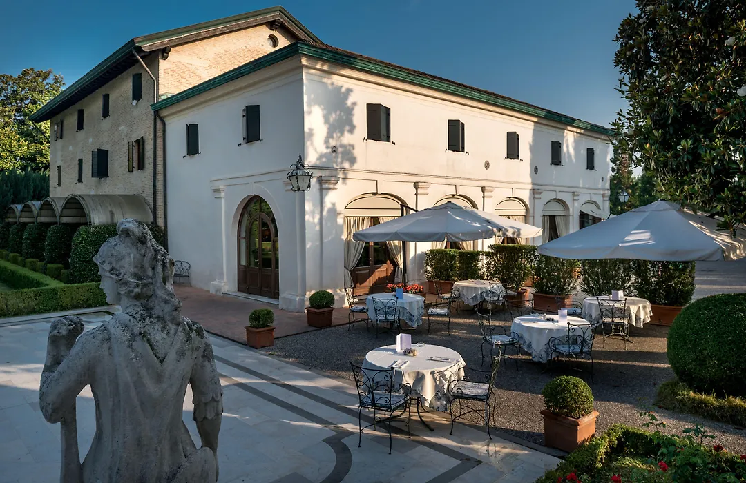 Villa Franceschi Hotel&Resort-1