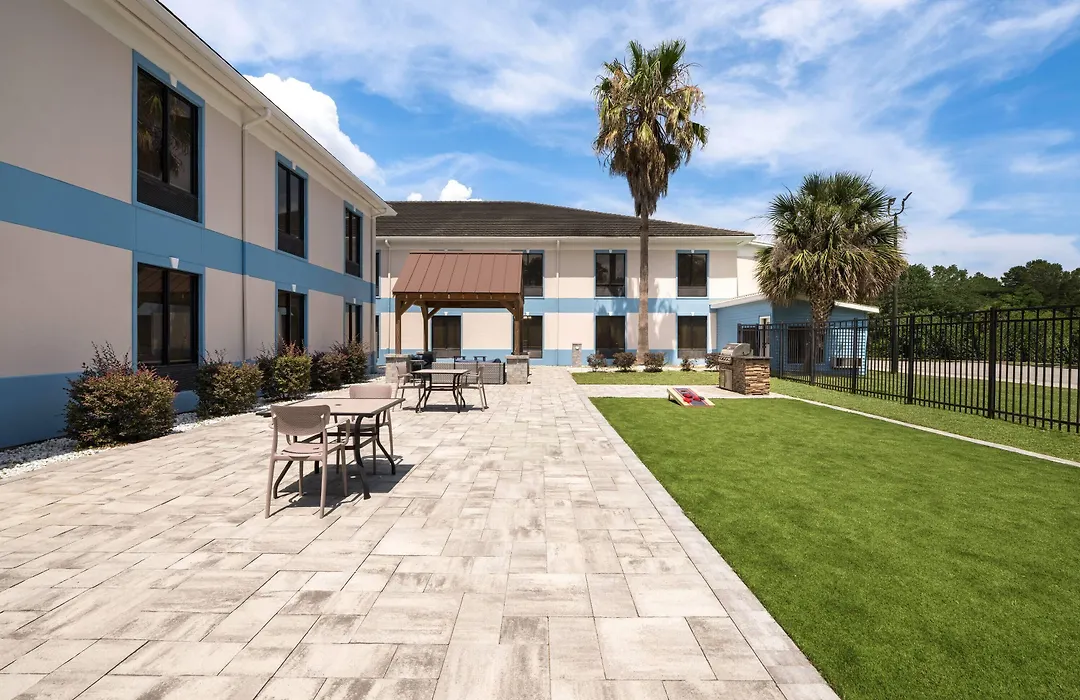 Baymont By Wyndham Savannah/Garden City-1