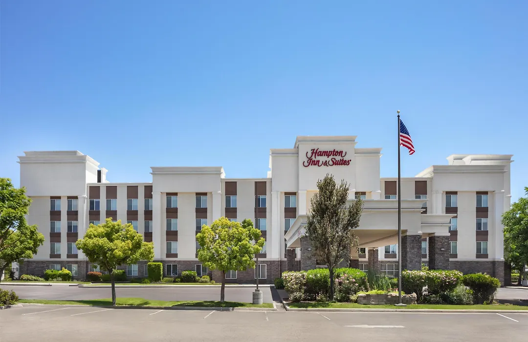 Hampton Inn & Suites Fresno-1