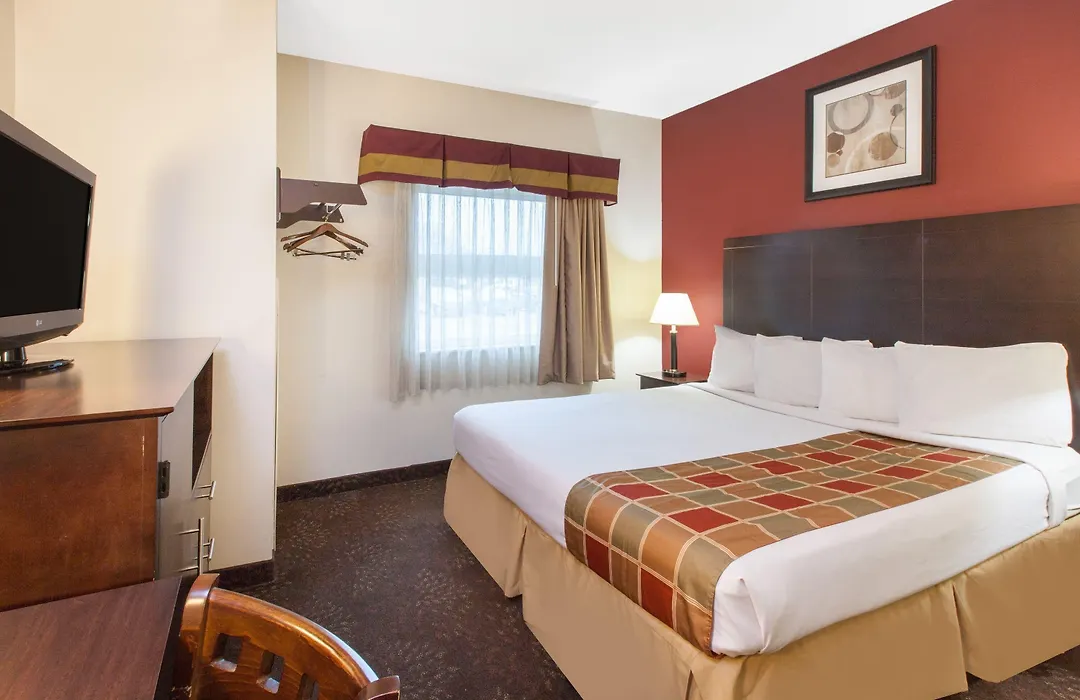 Travelodge By Wyndham Romulus Detroit Airport-1