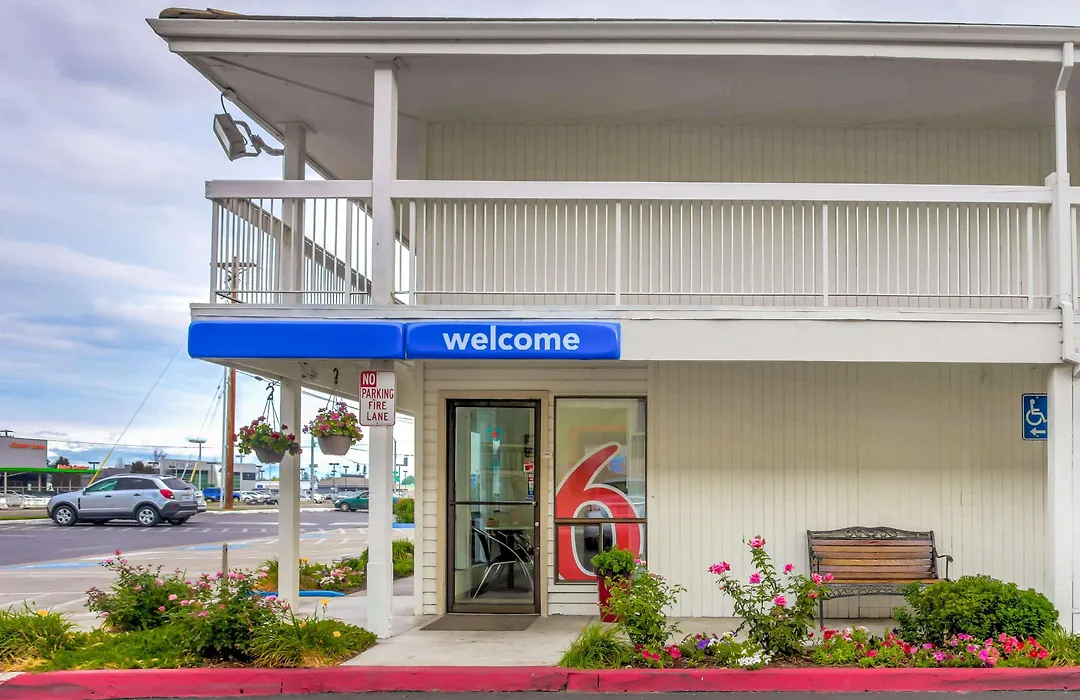 Motel 6-Medford, Or - North-1