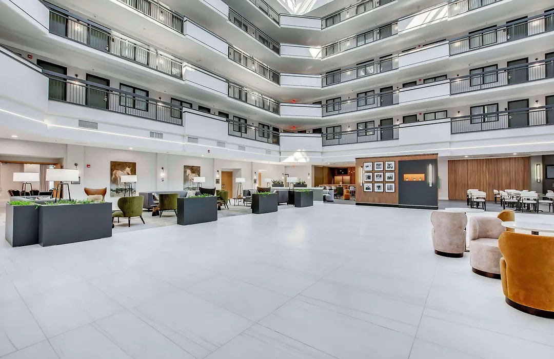 Embassy Suites By Hilton Louisville East-1
