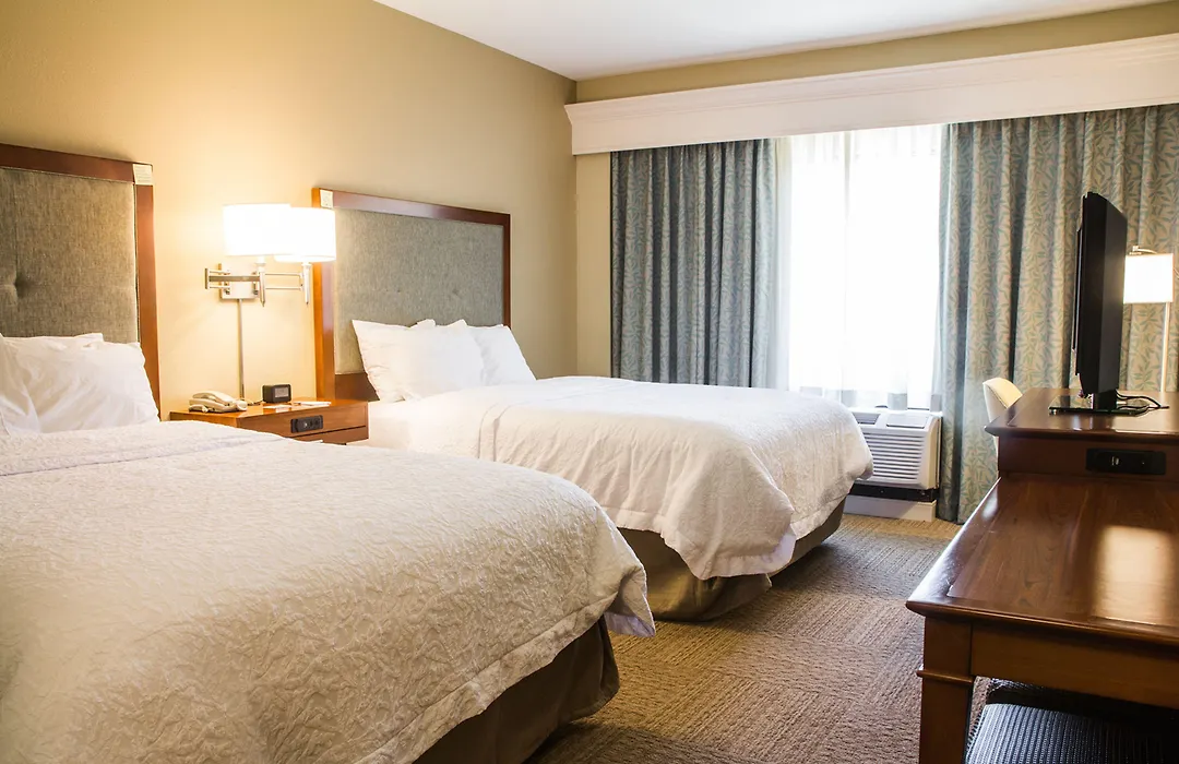 Hampton Inn Charleston-Daniel Island-1