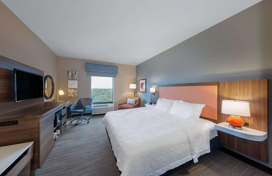 Hampton Inn Saint Robert-1