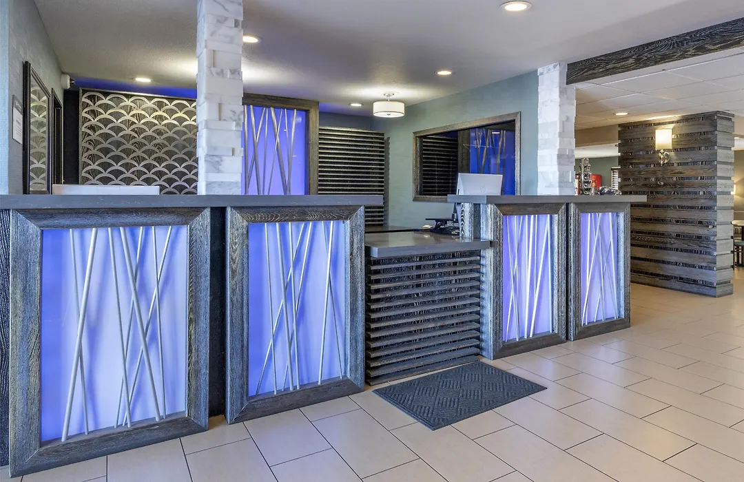 Best Western Long Beach Inn-1