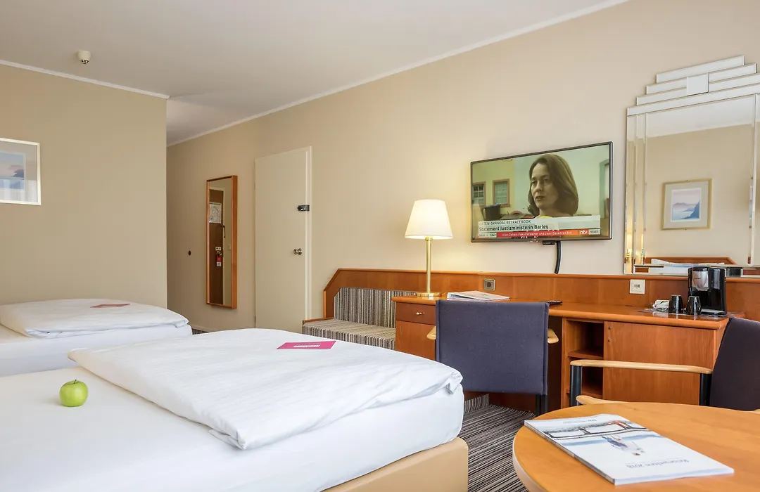 Leoso Hotel Leverkusen-1