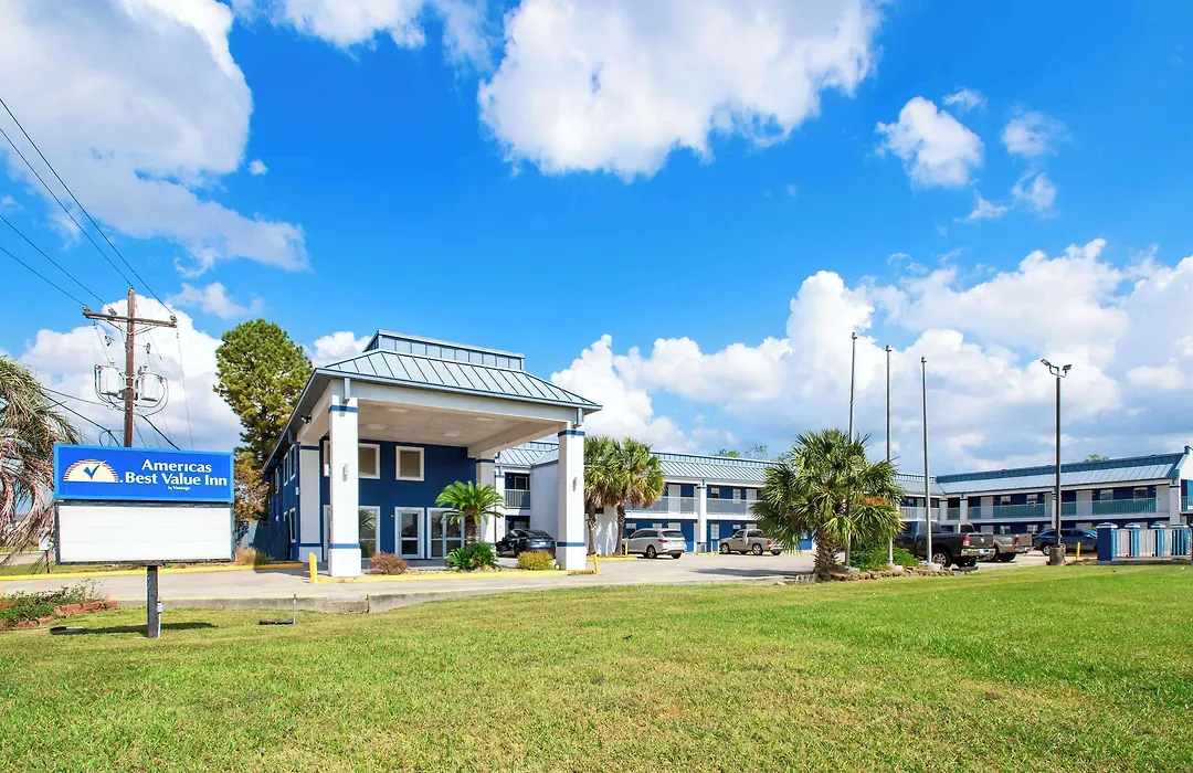 America'S Best Inn & Suites Gonzales-1