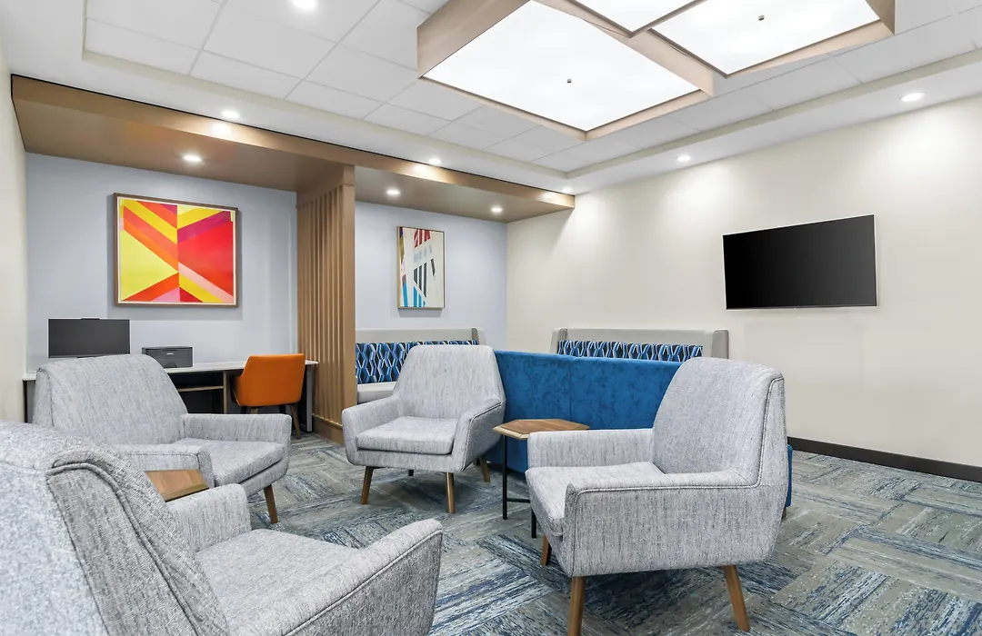 Comfort Inn & Suites-1