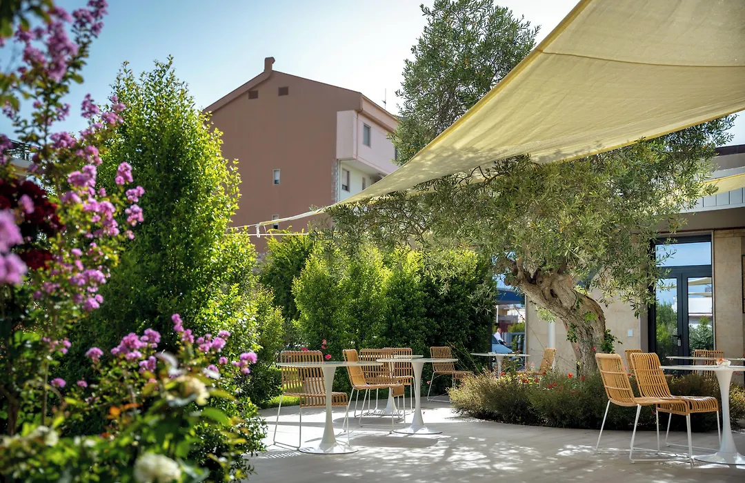 Hotel Carlo Felice-1