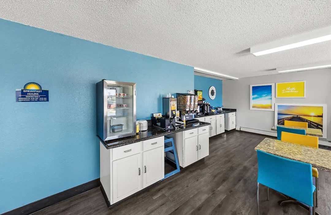 Days Inn By Wyndham Winona-1