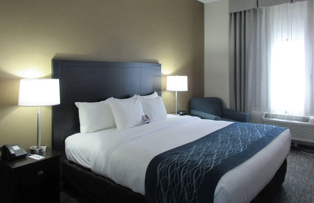 Comfort Inn Port Huron-1