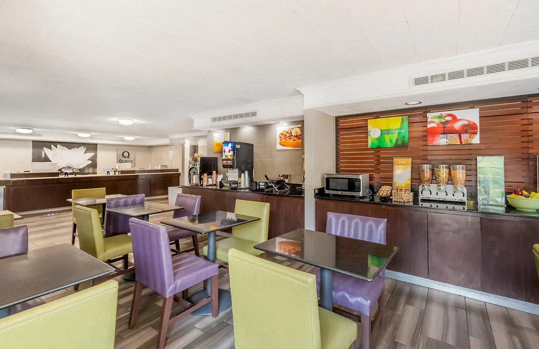 Quality Inn & Suites North Charleston - Ashley Phosphate-1