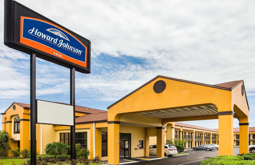 Howard Johnson By Wyndham Panama City-1