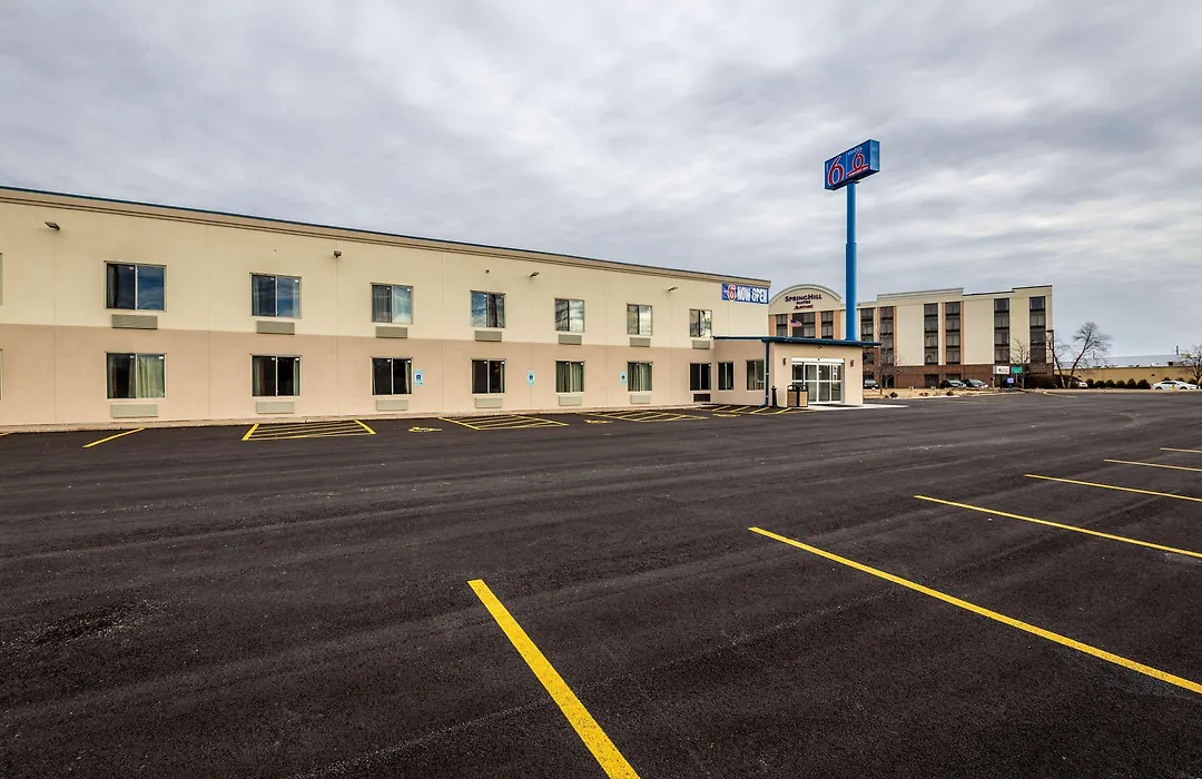 Motel 6 Peoria, Il-1