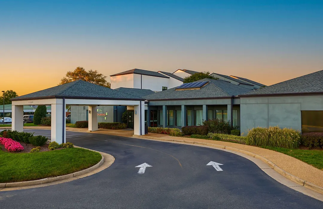 Courtyard By Marriott Fairfax Fair Oaks-1