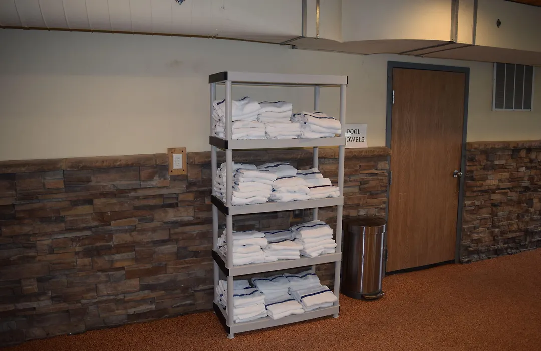 Days Inn By Wyndham Cadillac-1