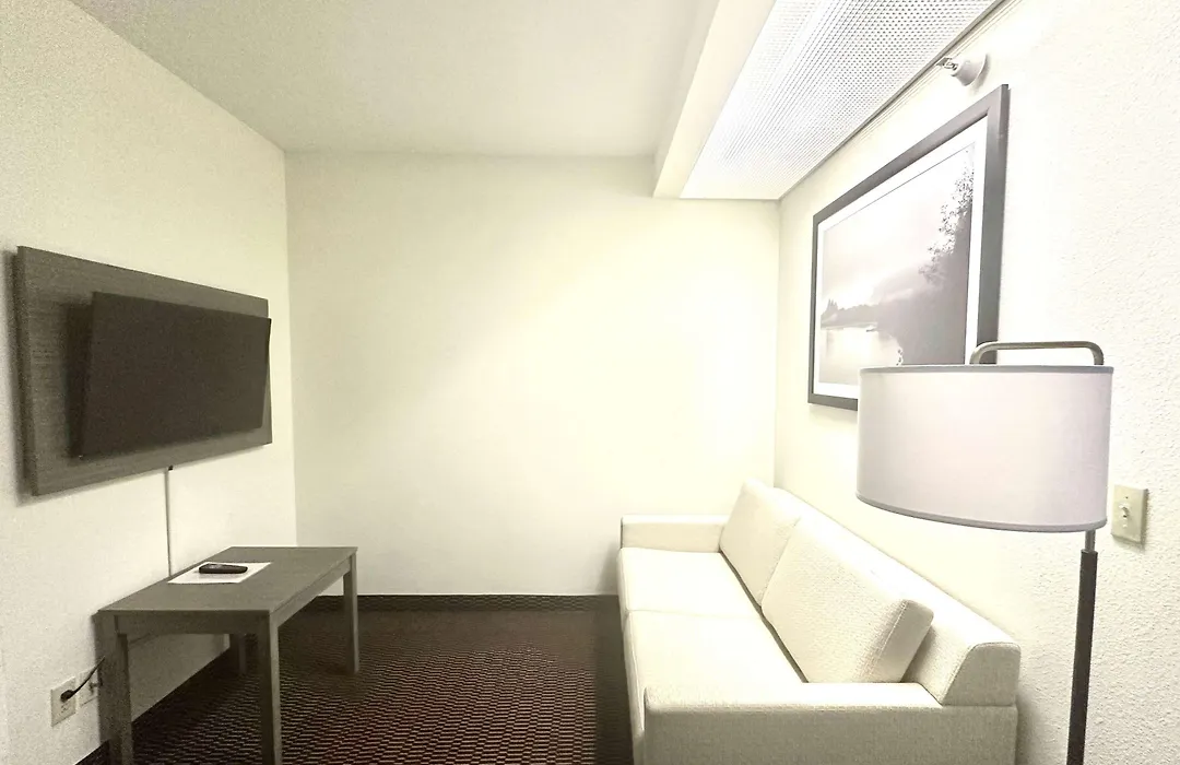 Ramada By Wyndham Columbia-1